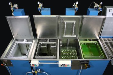 APPLICATION OF A FLUORESCENT PENETRANT SYSTEM IN 5 STEPS